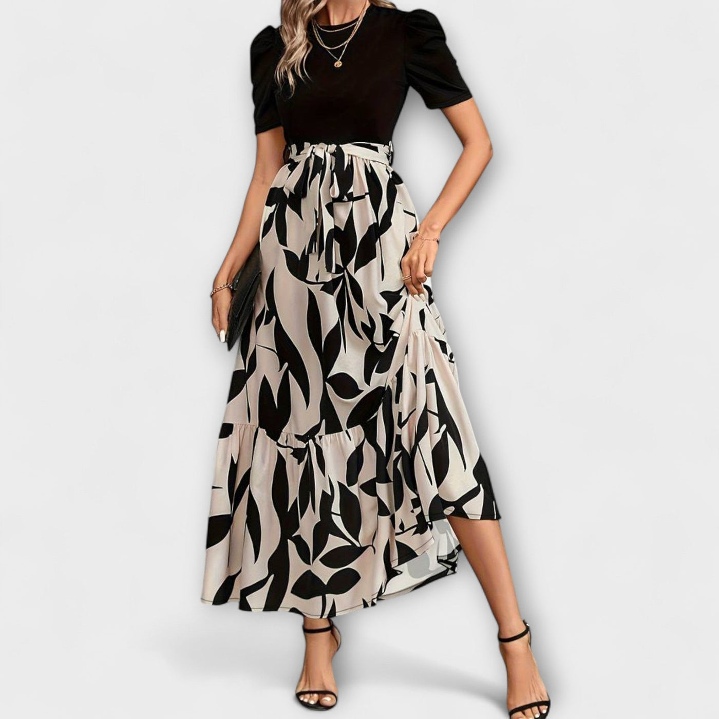 Luna - Sommerkleid mit Blumenmuster und Rundhalsausschnitt