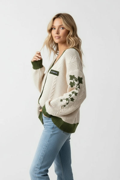 Viola | Damen-Strickpullover mit Stickerei