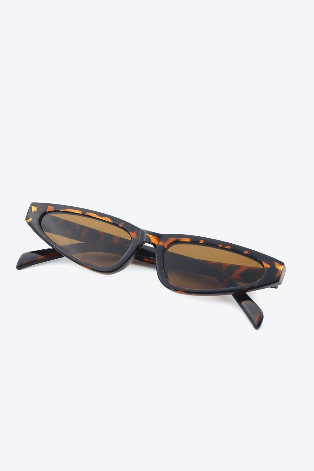 Cat-Eye-Sonnenbrille mit Polycarbonat-Rahmen und UV400-Schutz