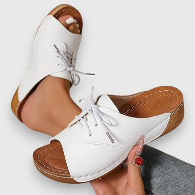 Saskia – Vintage Style Sandalen