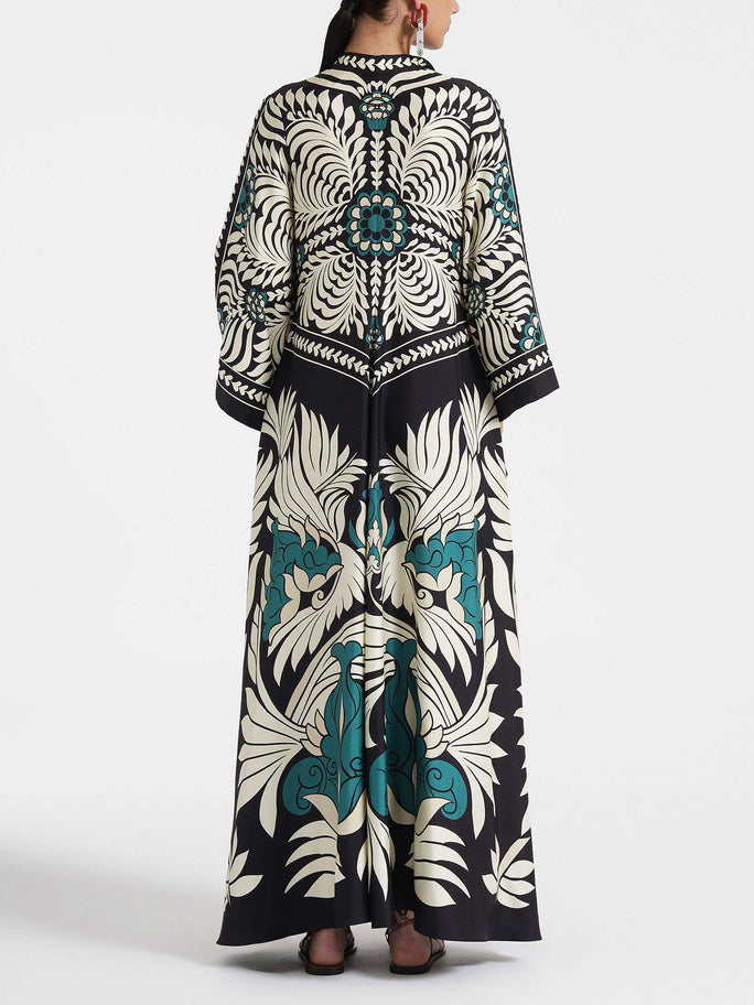 Langes Kleid mit Blumenmuster und Kontrastblumenmuster