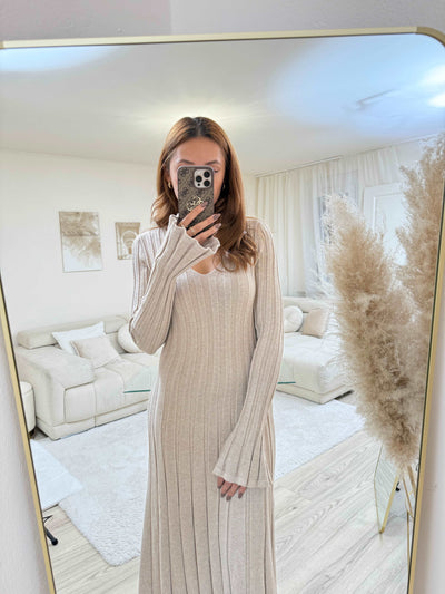 Langes Strickkleid