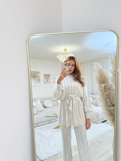 Strick-Set mit Stoffgürtel