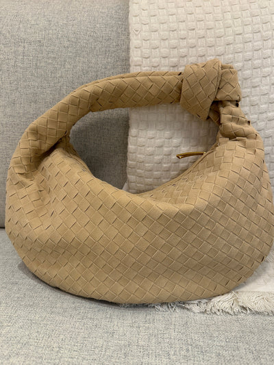 Celeste Knotted Braided Medium Suede Bag - Elegante, Vegane Leder-Handtasche mit Raffiniertem Design