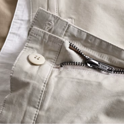 Katy | Gerade Chino Tallis