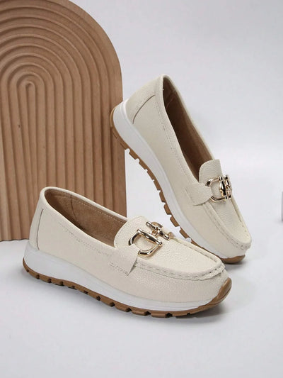 Bequeme Damen-Loafers mit elegantem Metallakzent