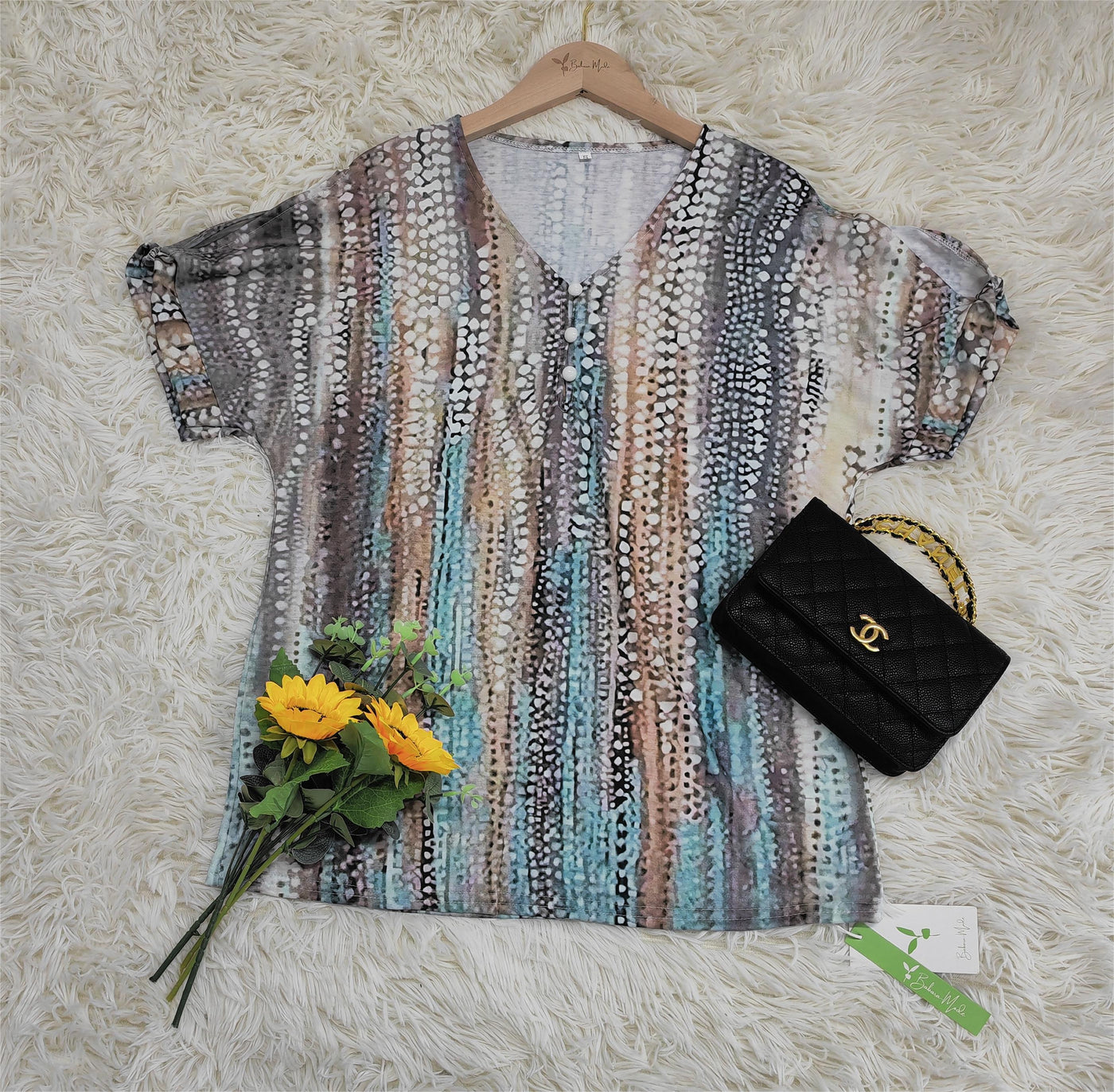 Modisches Kurzarmtop mit Retro-V-Ausschnitt für Damen –  Anna