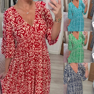 Annie | Blumiges Kleid mit Spitzausschnitt in lockerer Passform