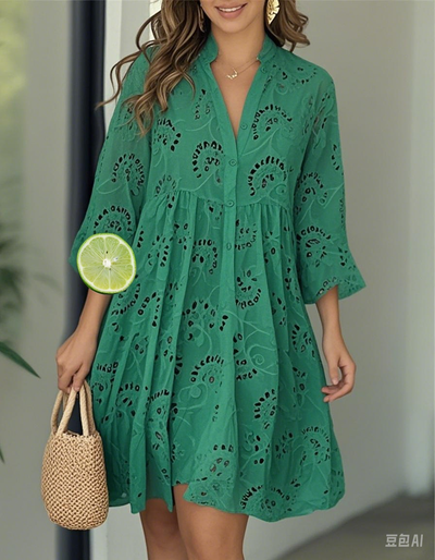 Jonas | Knuspriges Ösenkleid