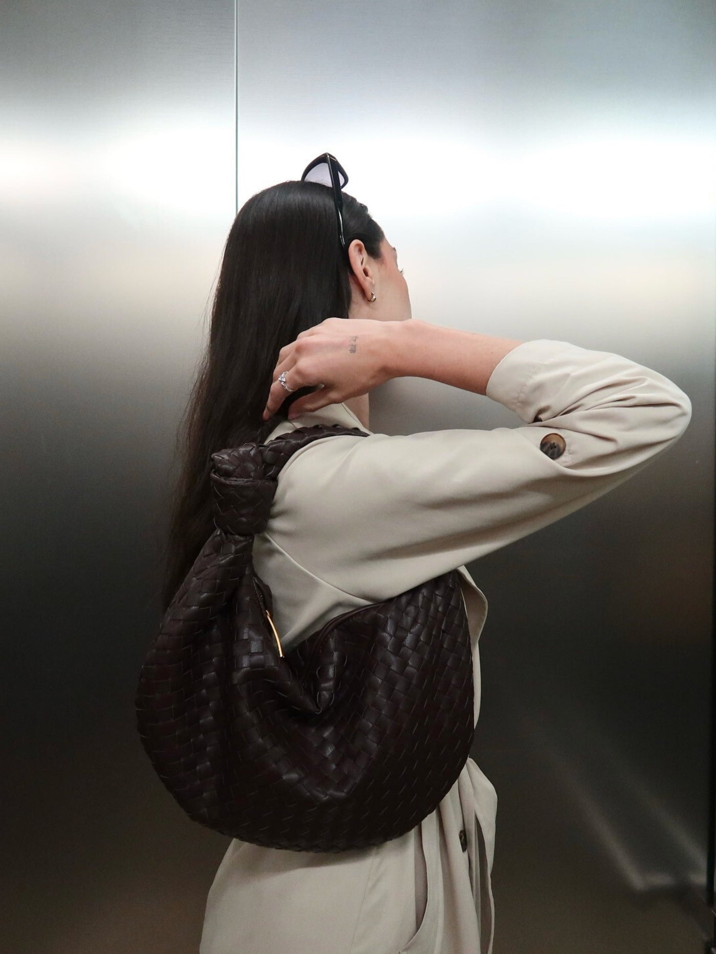 Giselle | Mittelgroße Schultertasche Aus Premium Veganem Leder Mit Geflochtenem Design