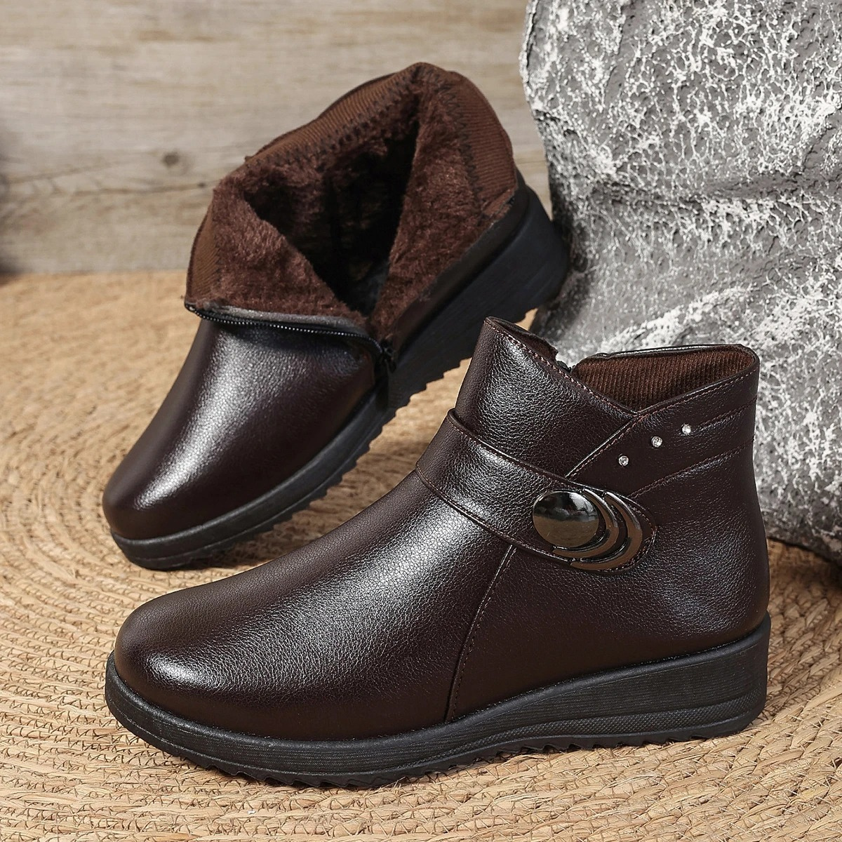 Glisina - Damen Winterstiefel mit Plüschfutter und wasserdichtem Design