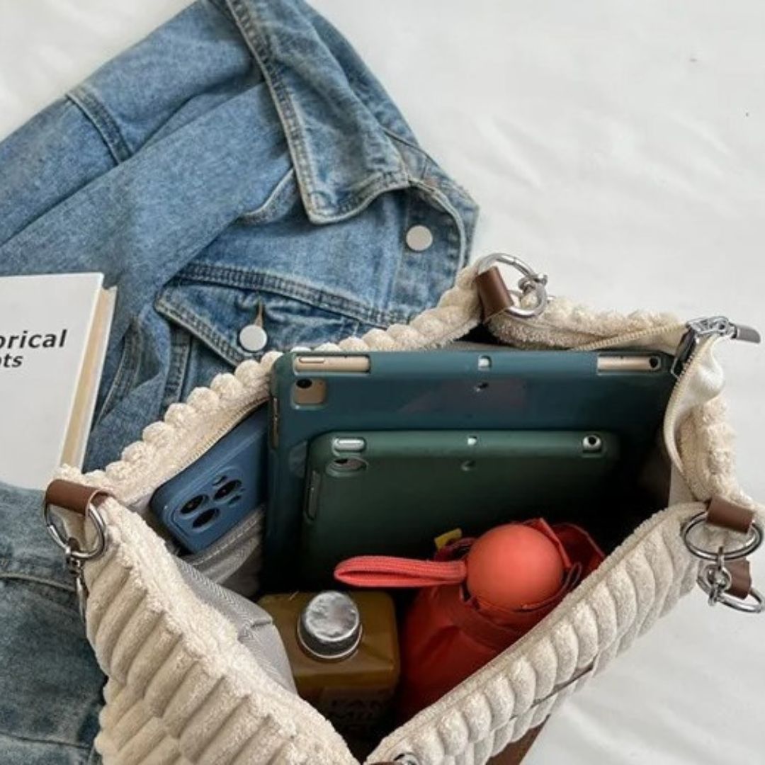 RIANNA | Modisch-funktionale Umhängetasche