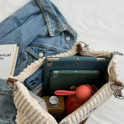 RIANNA | Modisch-funktionale Umhängetasche