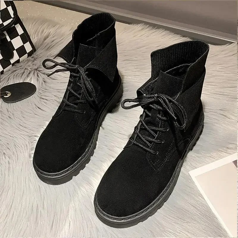 Sferida - Damen Winterstiefel mit Schnürung und robuster Profilsohle