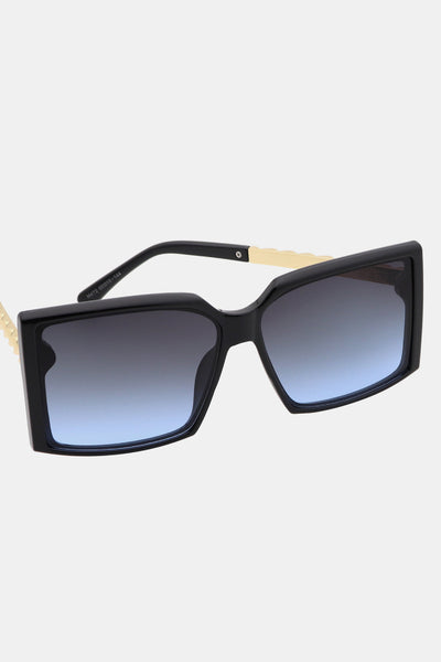 Modische Sonnenbrille im eckigen Design (Polycarbonat)