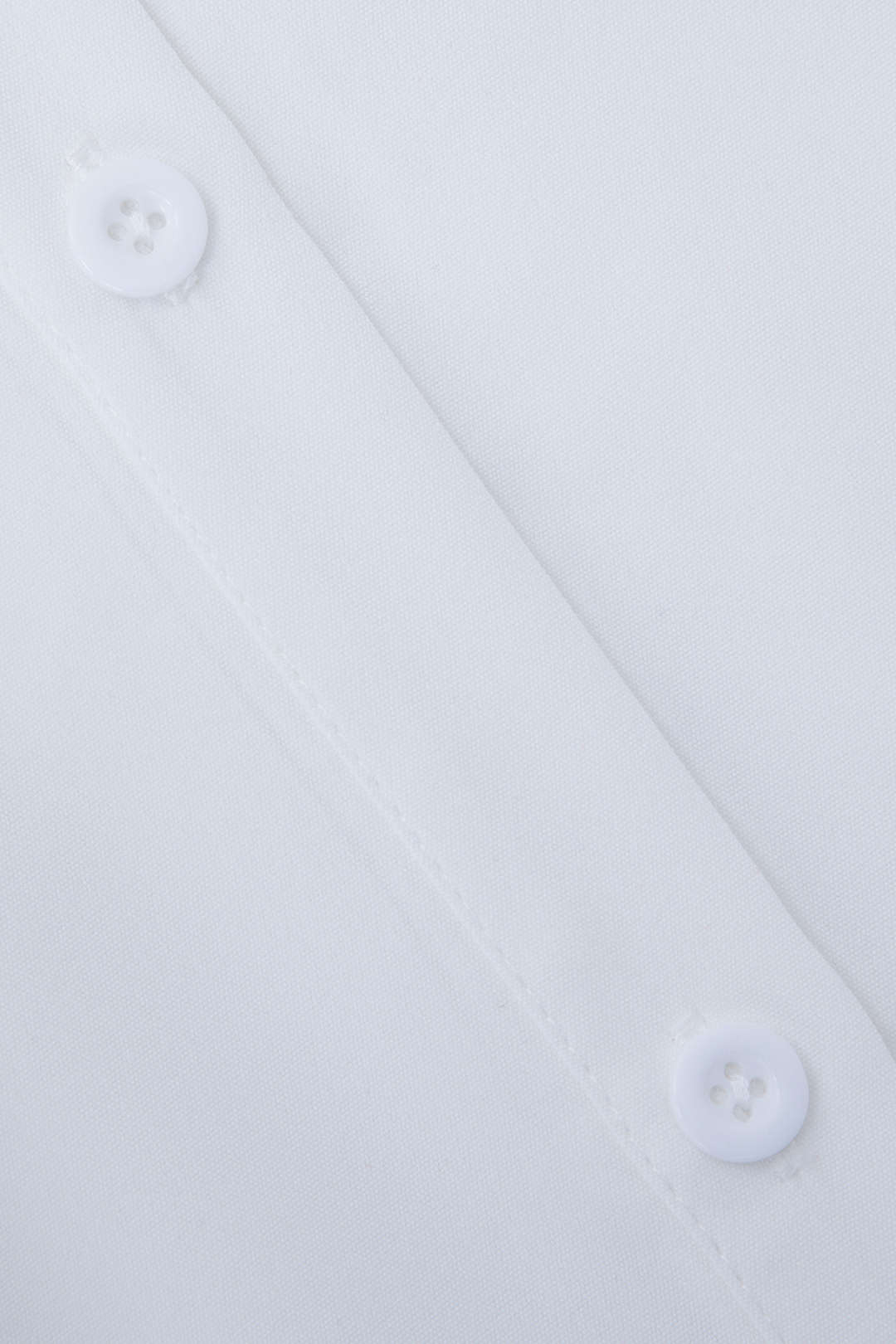 Ilaria | Weißes Oversized-Hemd mit betonter Taille und klassischem Kragen