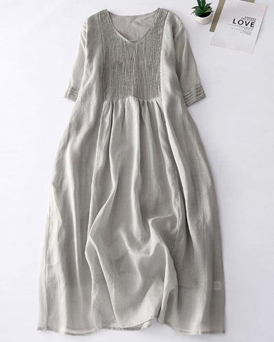 Elegantes Leinenkleid mit raffinierten Faltendetails –Clara