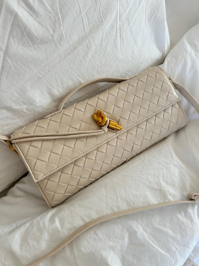 Anna Geflochtene Clutch