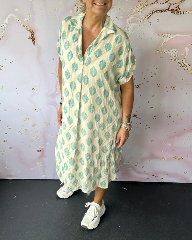 Stilvolle Kleid mit V-Ausschnitt