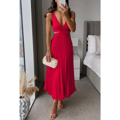 Mayla | PLISSIERTES KLEID MIT AUSSCHNITT