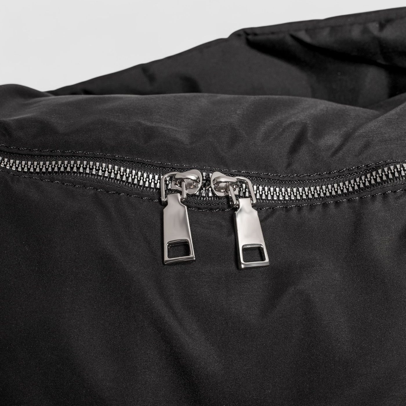 Damen Puffer Schultertasche – Leicht, Wasserabweisend & Geräumig