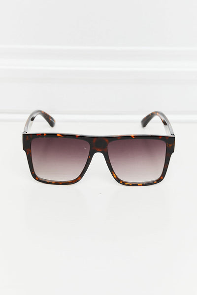 Schildpatt-Vollrand-Sonnenbrille mit eckigem Design