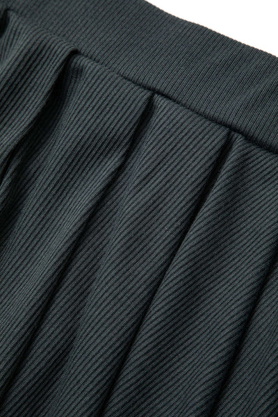 Ina | Sportliches Zweiteiler-Set mit Zip-Jacke & Plissee-Rock