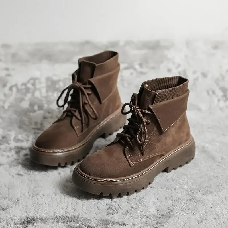 Sferida - Damen Winterstiefel mit Schnürung und robuster Profilsohle