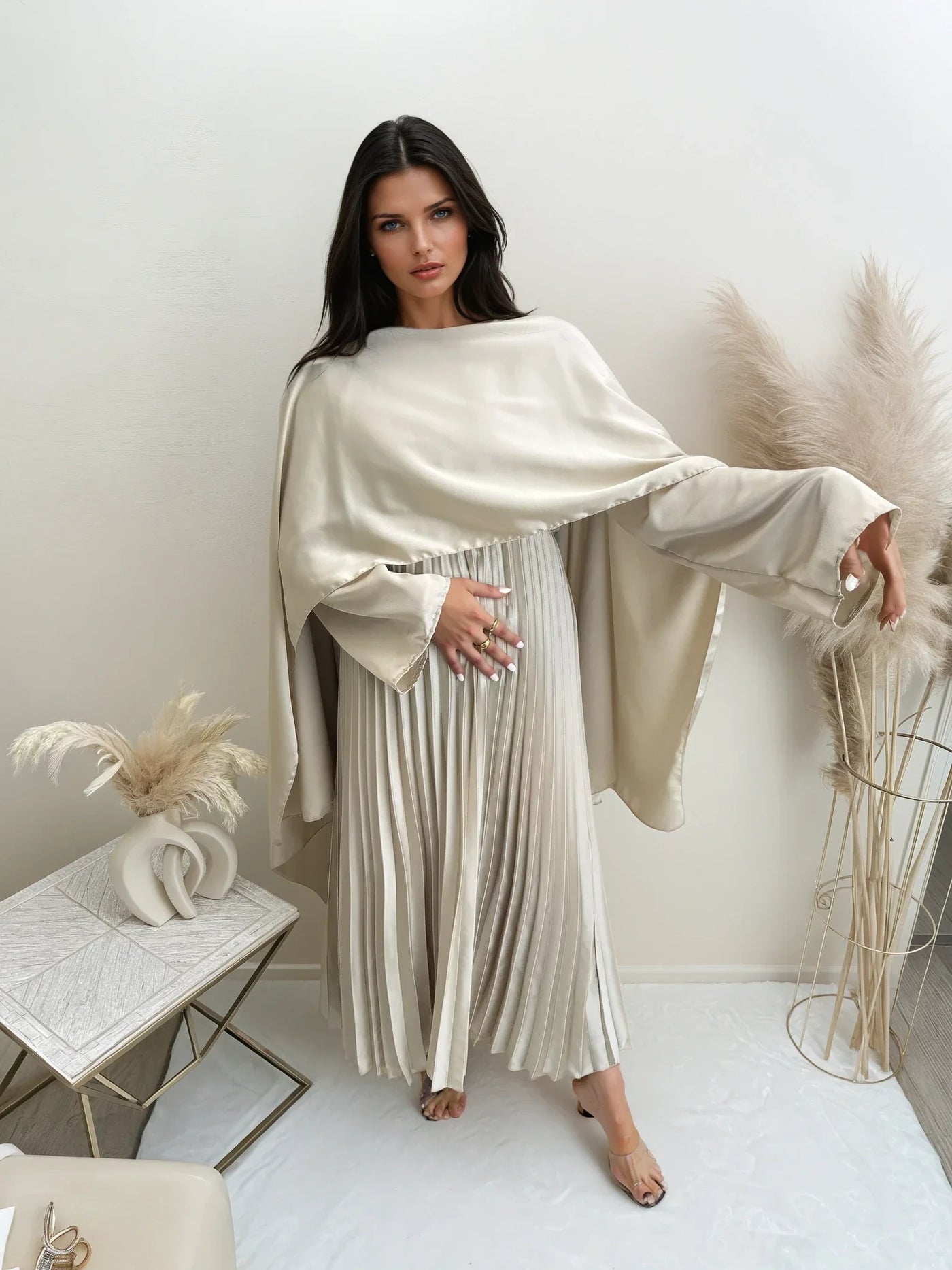 Satin Plissee Maxikleid