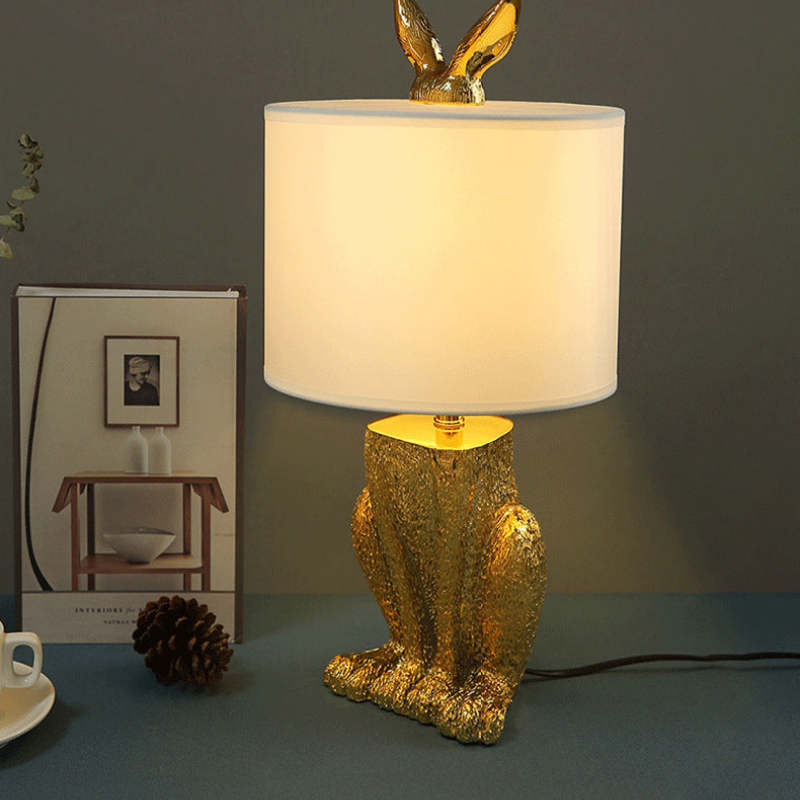 Goldene Kaninchen Tischlampe – Originelle Designer-Leuchte mit Schirm