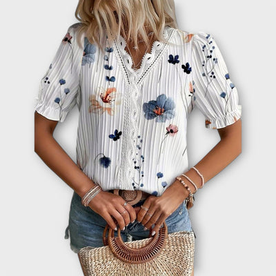 Elegante Damenbluse Aelyra mit V-Ausschnitt – Leichtes, Atmungsaktives Material für Frühling und Sommer