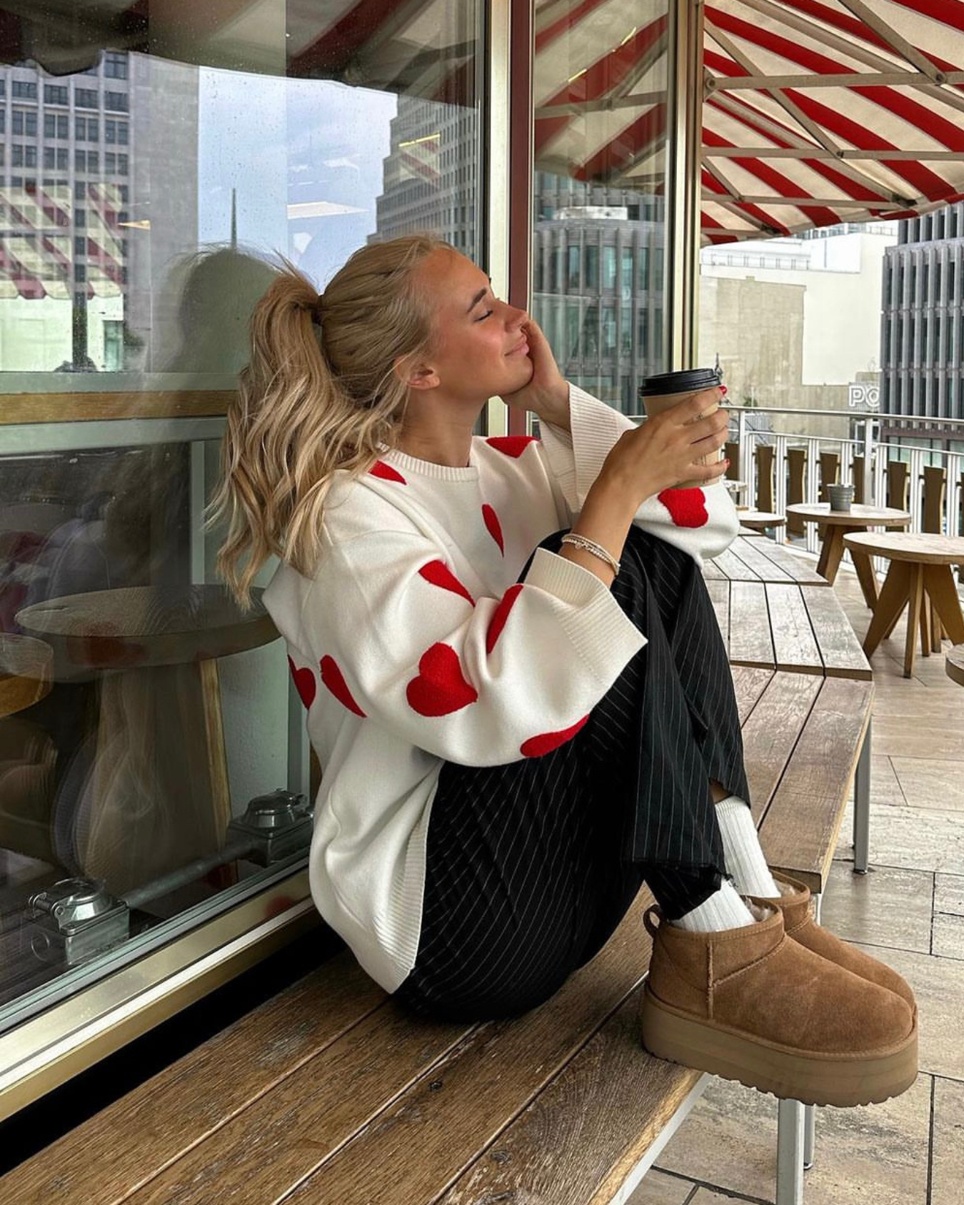 Regina | Modell 'All Hearts' Oversized-Pullover