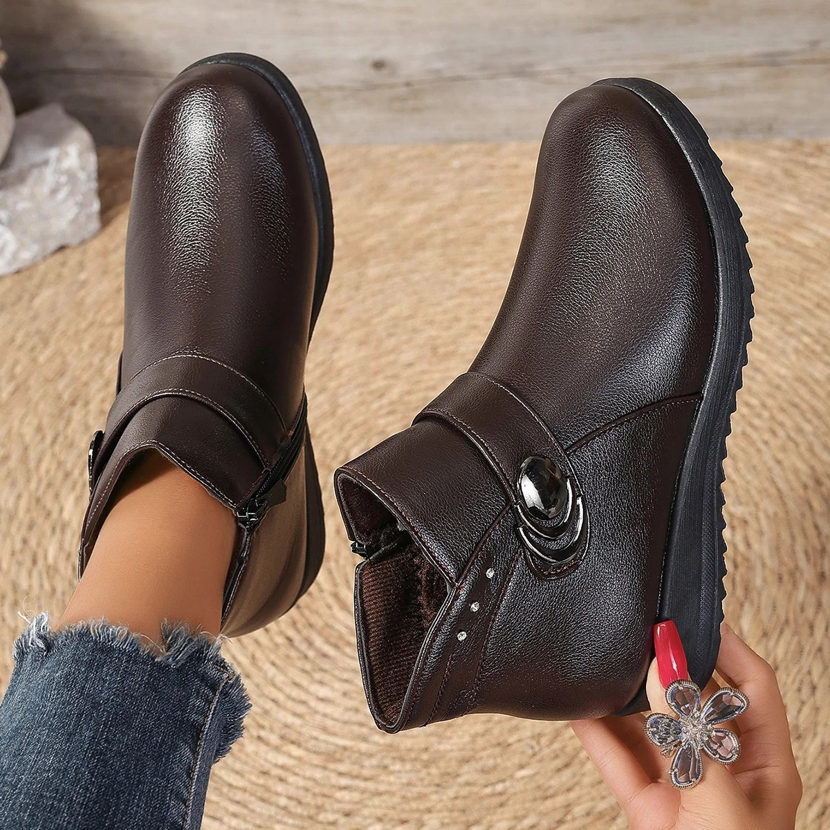 Glisina - Damen Winterstiefel mit Plüschfutter und wasserdichtem Design