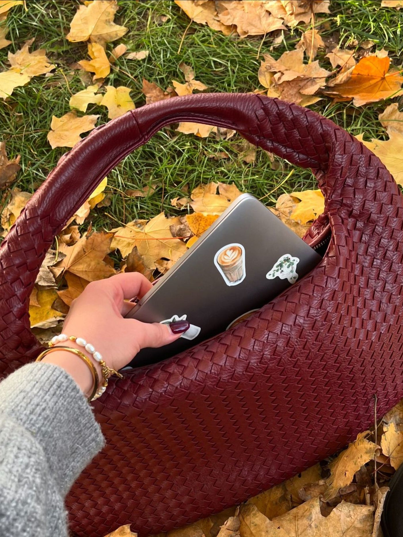 Harper | Moderner Geräumiger Tote Bag Aus Veganem Leder Für 16" Laptop – Stil & Funktion