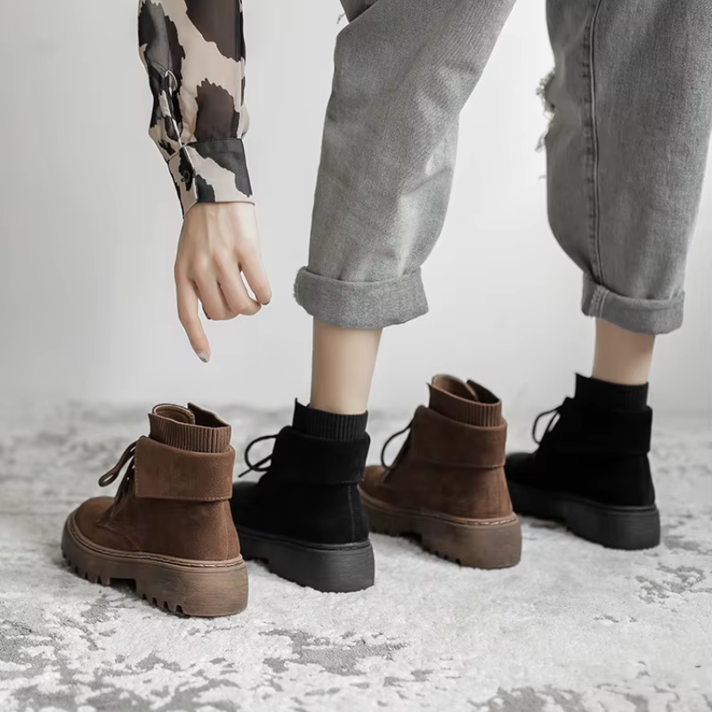 Sferida - Damen Winterstiefel mit Schnürung und robuster Profilsohle