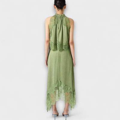 Kaia - Satinbluse mit Spitzenbesatz und plissiertem Ausschnitt im Set