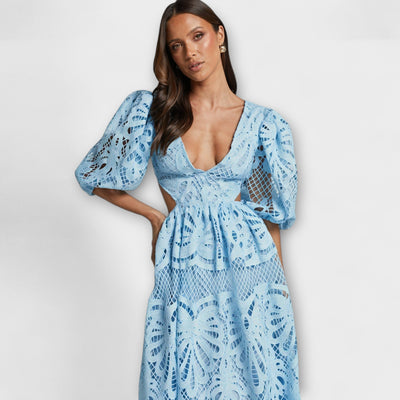 Elegantes Kleid mit zarten Details