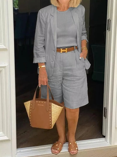 Karin | Die Eleganz eines kompletten Outfits