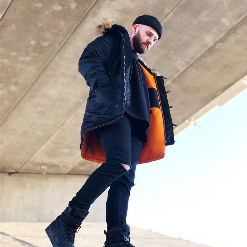 Wandorm - Wintermantel Männer mit Fleece-Futter, Outdoor-Jacke mit Kapuze und Taschen
