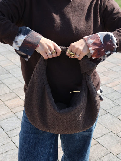 Celeste Knotted Braided Medium Suede Bag - Elegante, Vegane Leder-Handtasche mit Raffiniertem Design