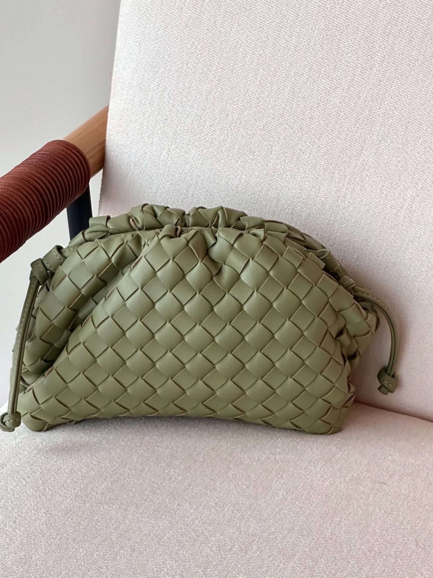 Heleina | Modische Veganleder Crossbody Tasche Mit Geflochtenem Design, Leicht Und Stilvoll