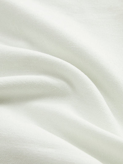 Modisches ärmelloses Kleid mit O-Ring-Detail |  Emma