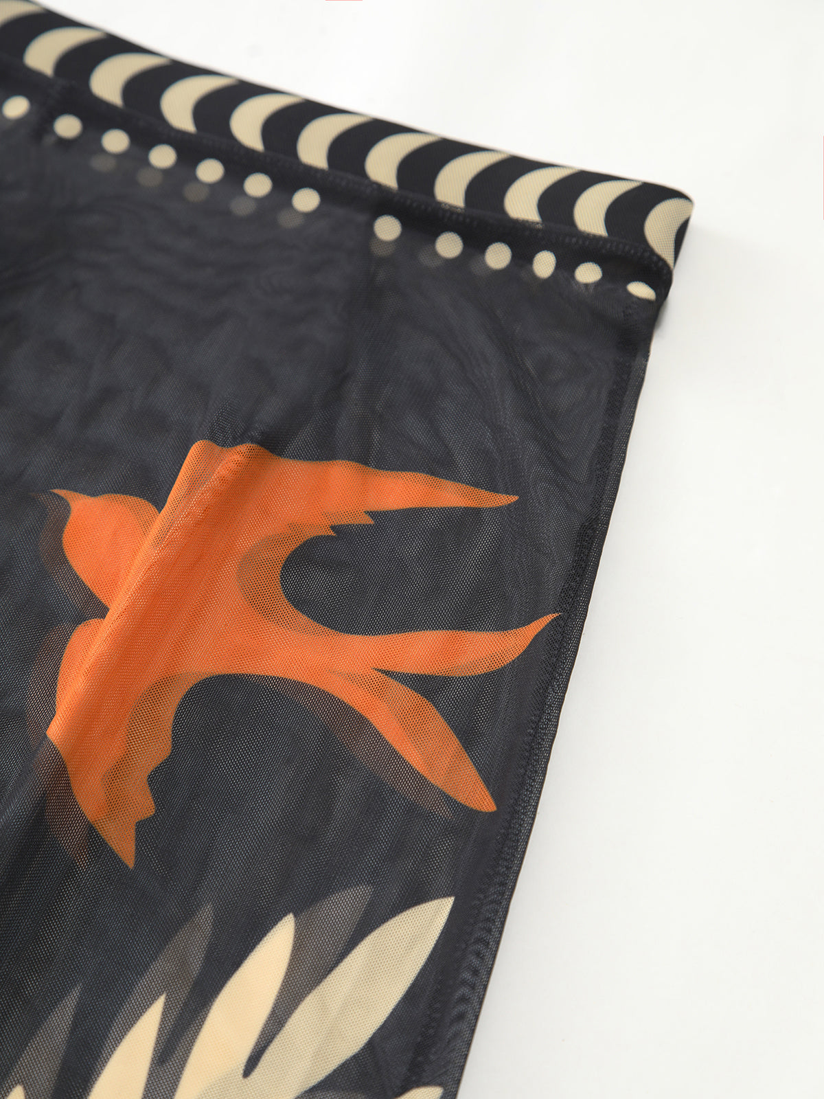 Luftiger Maxirock mit Vogelprint – Mesh Strand-Cover-Up