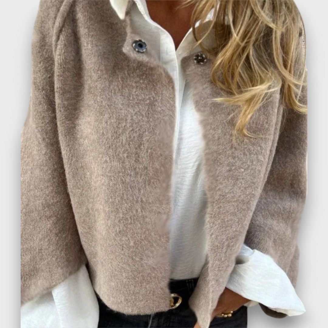 Celeste – Eleganter Kurzcardigan mit weicher Struktur