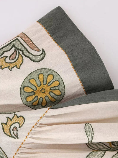 Retro-Minikleid mit Blumenmuster im Vintage-Stil – Hannah