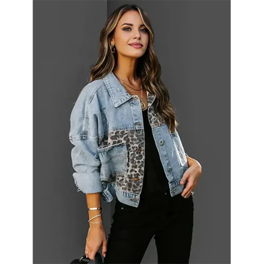 Jeanina Denim-Jacke mit Leoparden-Akzenten