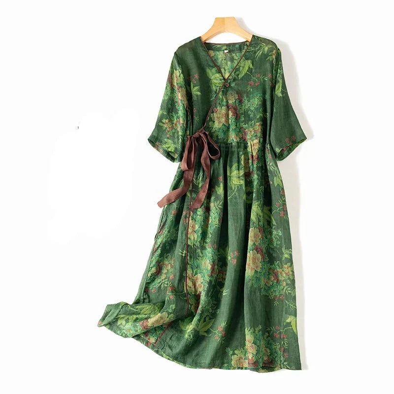 Retro Leinenkleid mit V-Ausschnitt und Spitzenverzierung –  Clara