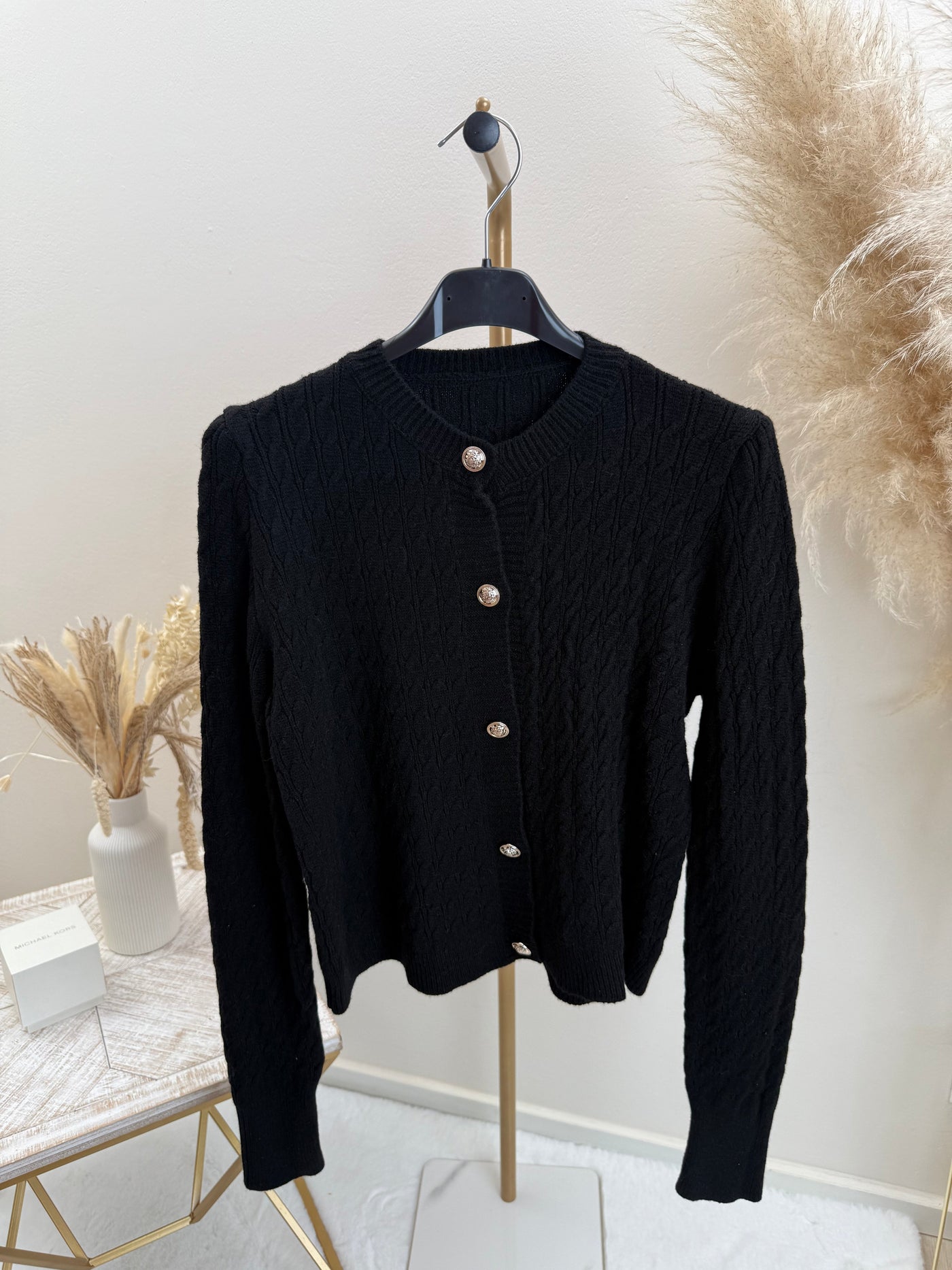 Cardigan mit Goldknöpfen