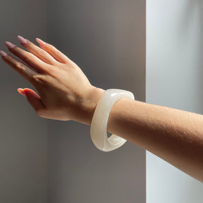 Stilvolles Cremefarbenes Armreif – Elegantes Accessoire für jeden Look