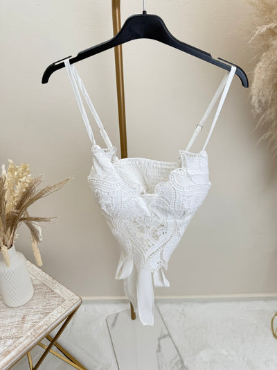 Spitzen Oberteil mit Bindegürtel